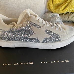 Steve Madden Tennis Shoes